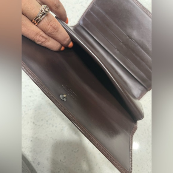 Louis Vuitton Epi Portefeuille Sarah Long Wallet (EC) - Picture 4 of 10